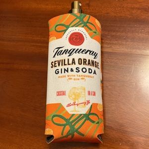 Tanqueray foam sleeve
